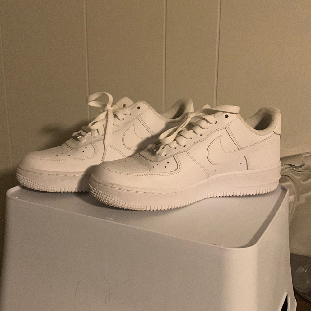 Nike Air Force 1 size 9